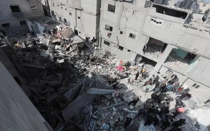 ليلة العيد .. 14 شهيدا بمجزرة