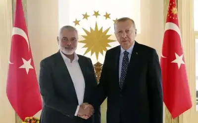 أردوغان يعزي هنية باستشهاد ثلاثة من