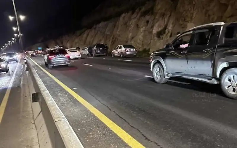 حادث تصادم بين (11) مركبة في