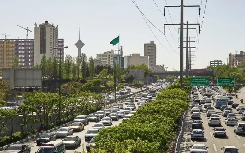 هولندا تغلق سفارتها في طهران وقنصليتها