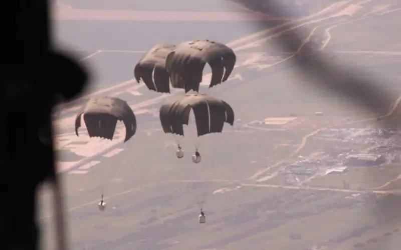 القوات المسلحة الأردنية تنفذ 3 إنزالات