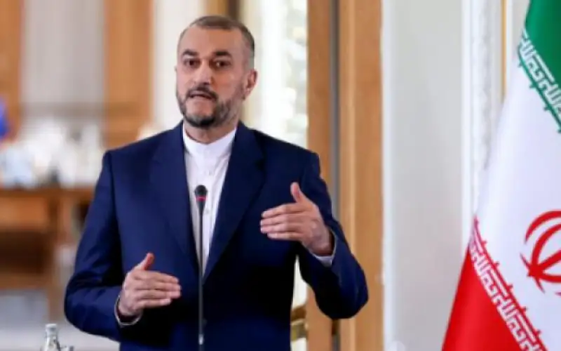 أمريكا تقيد تحركات وزير خارجية إيران