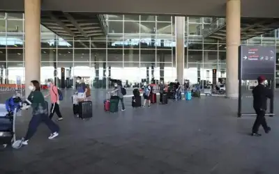 انخفاض أعداد المسافرين عبر مطار الملكة
