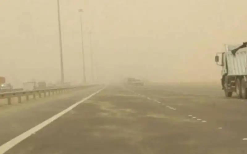 موجة غبارية قادمة من مصر تضرب