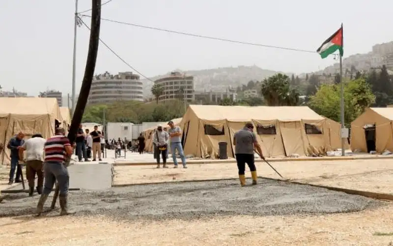 الميداني الأردني في نابلس يجري أعمال