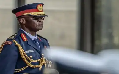 مقتل قائد الجيش الكيني و9 قادة
