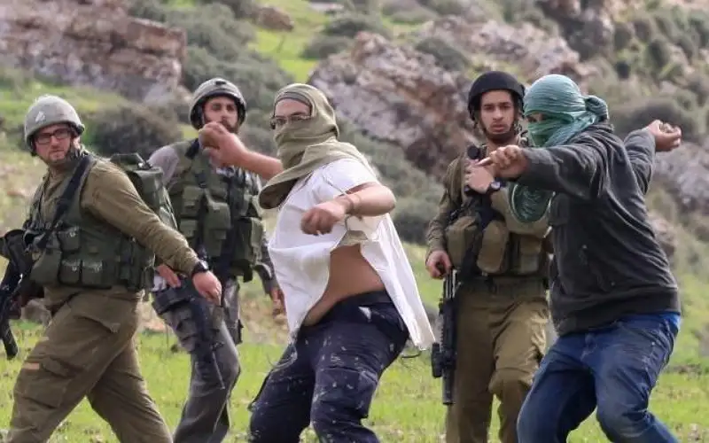 6 إصابات في بلدة برقا في