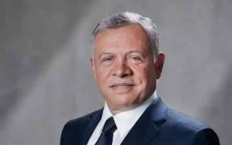 الملك لرئيس وزراء إسبانيا: التصعيد بالمنطقة