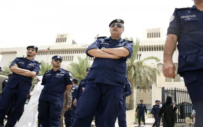 مدمن يشكو للشرطة غش تاجر مخدرات