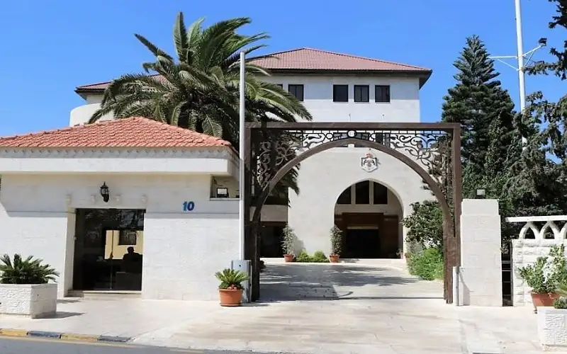 إقرار القانون المعدل لضمان حق الحصول