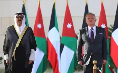 أمير الكويت يغادر الأردن