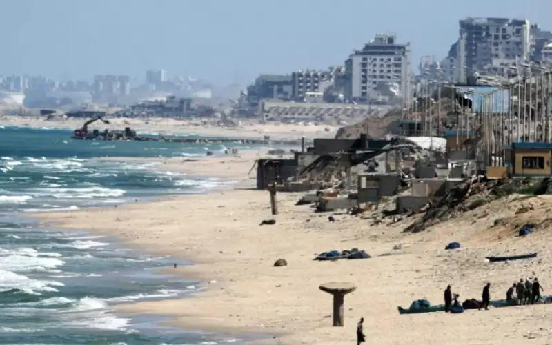 أميركا تبدأ بناء رصيف بحري قبالة