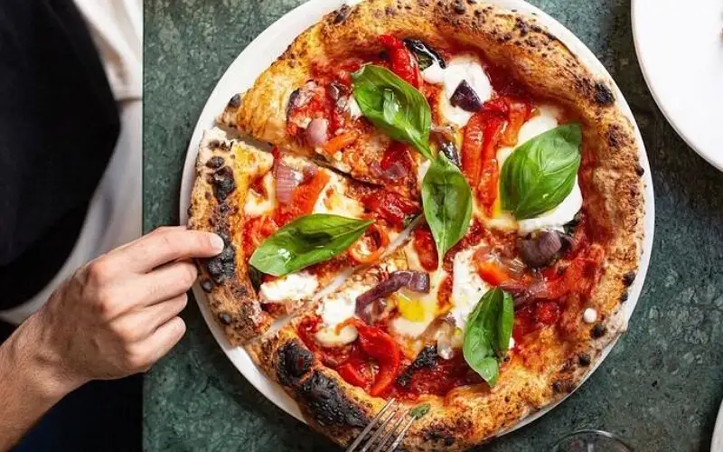 مدينة إيطالية شهيرة تعتزم حظر المثلجات