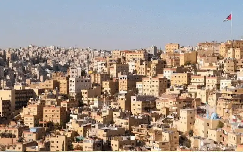 خبير اقتصادي: 70% من الأسر الأردنية