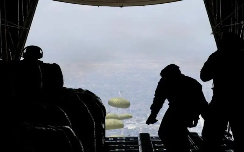 الجيش ينفذ 7 إنزالات جوية لمساعدات