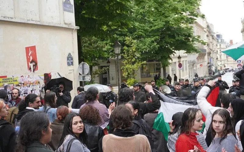 الاحتجاجات تتوسع في جامعات بريطانيا وفرنسا