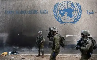جيش الاحتلال يقصف مبنى لوكالة الأونروا
