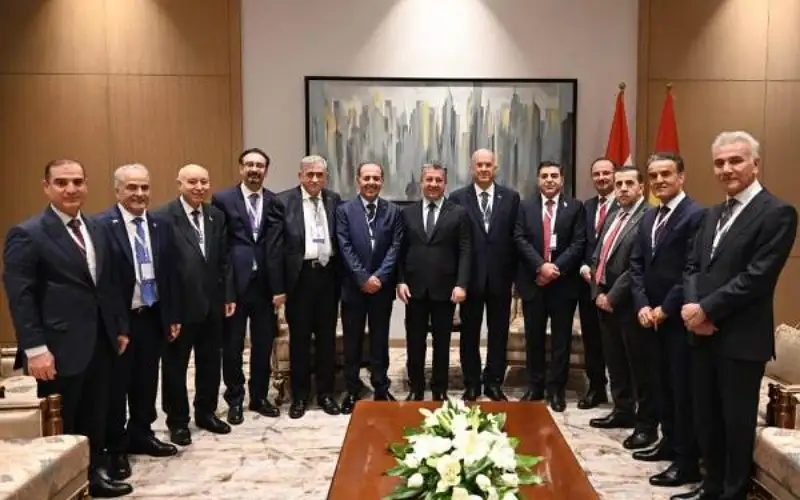 رئيس جامعة عمان الأهلية ضمن وفد