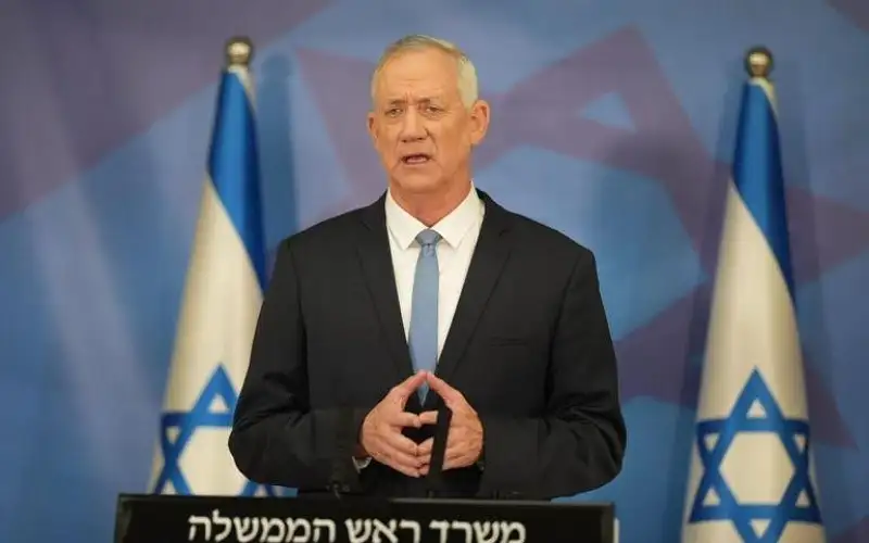 غانتس: المقترح يتضمن ثغرات كبيرة ونواصل