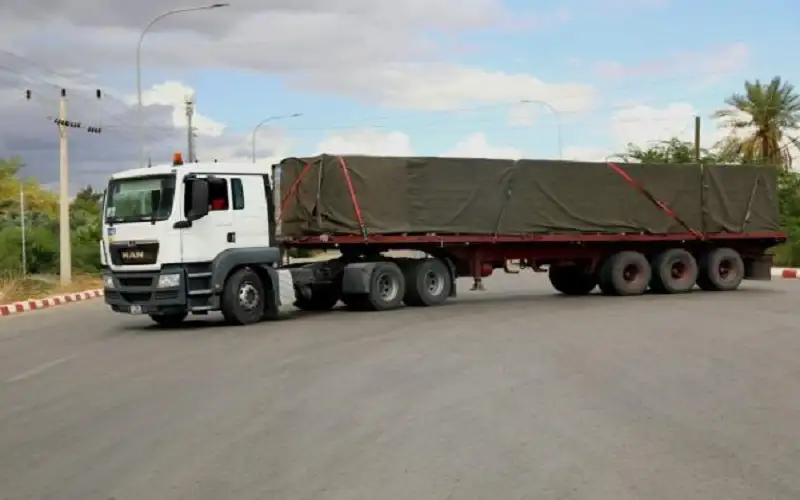 مستوطنون اسرائيليون يهاجمون قافلة مساعدات أردنية