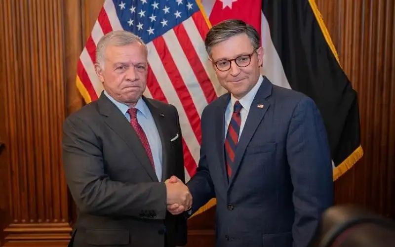 الملك يؤكد ضرورة منع العملية العسكرية