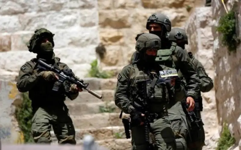 ثلاثة شهداء وإصابات جراء قصف الاحتلال