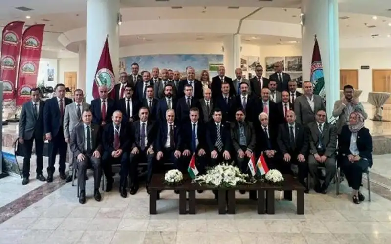 عمان الأهلية توقع مذكرات تفاهم مع