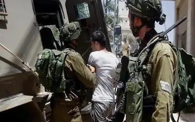 قوات الاحتلال تعتقل 25 فلسطينيا من