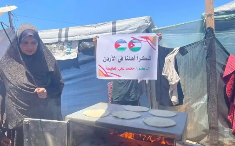 محسن أردني يبني 10 أفران خبز