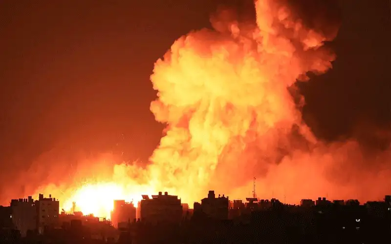 20 شهيدا بقصف ليلي على غزة