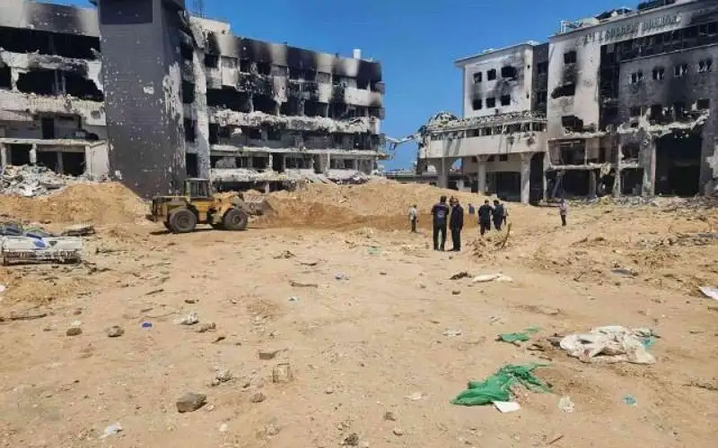 العثور على 80 جثة في 3