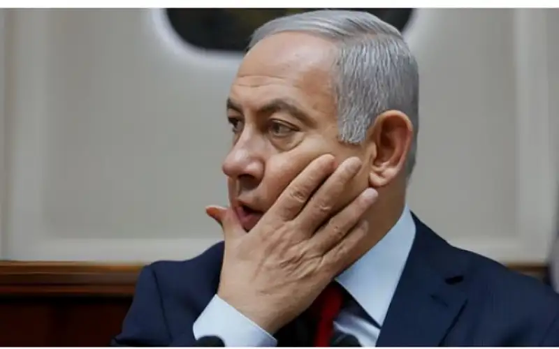 نيويورك تايمز: مساعدو بايدن ناقشوا ما