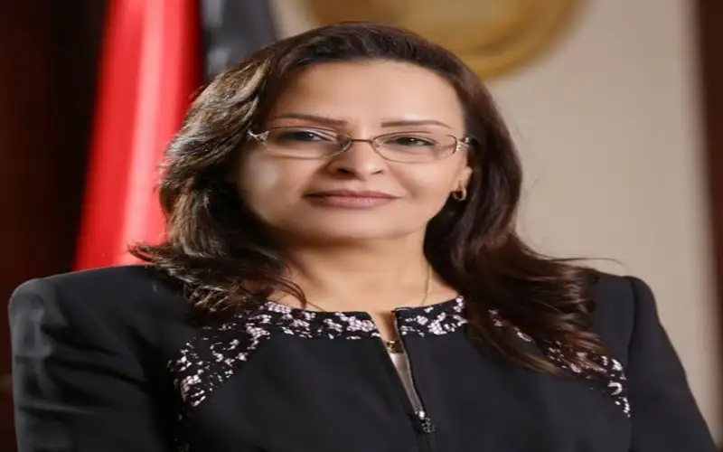 الروابدة تصدر قرارا يلزم بتوفير أجهزة