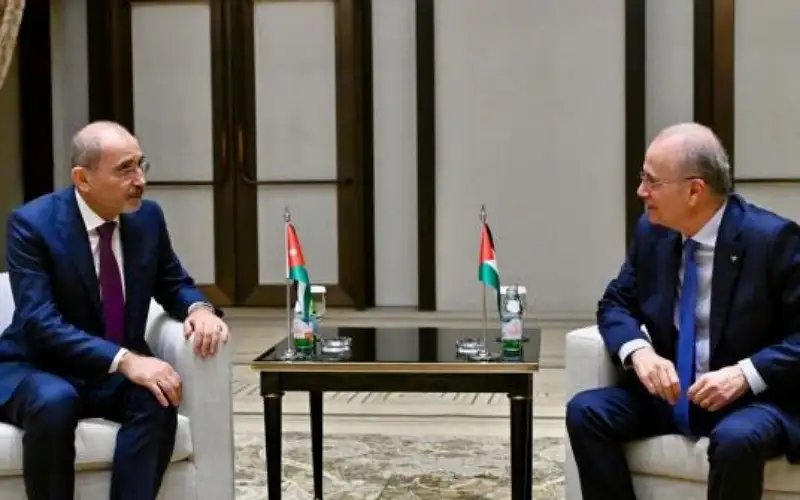 وزير الخارجية لنظيره الفلسطيني: الأردن مستمر