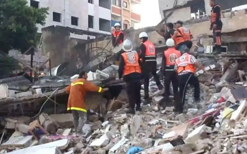 الدفاع المدني بغزة: الاحتلال يواصل استهداف