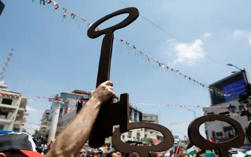 استشهاد فلسطيني في البيرة خلال مشاركته