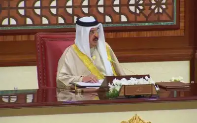 ملك البحرين: إحلال السلام النهائي خيار