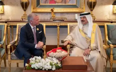 الملك وعاهل البحرين يحذران من عواقب
