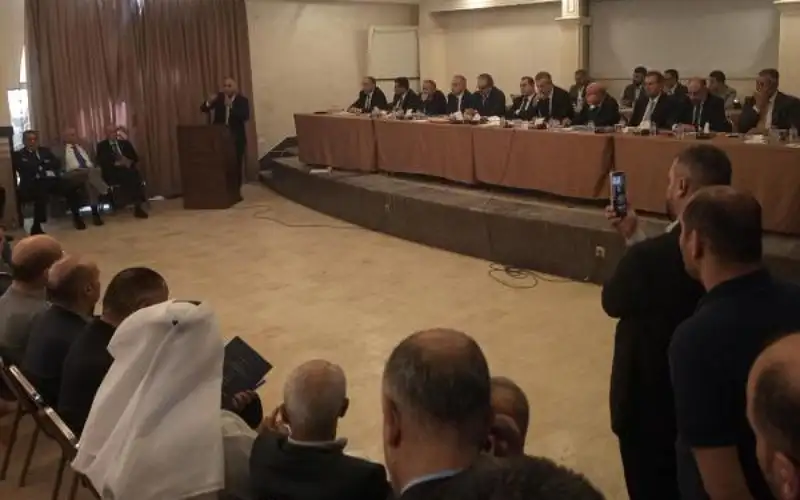 تحقيق بالاعتداء على أعضاء في عمومية