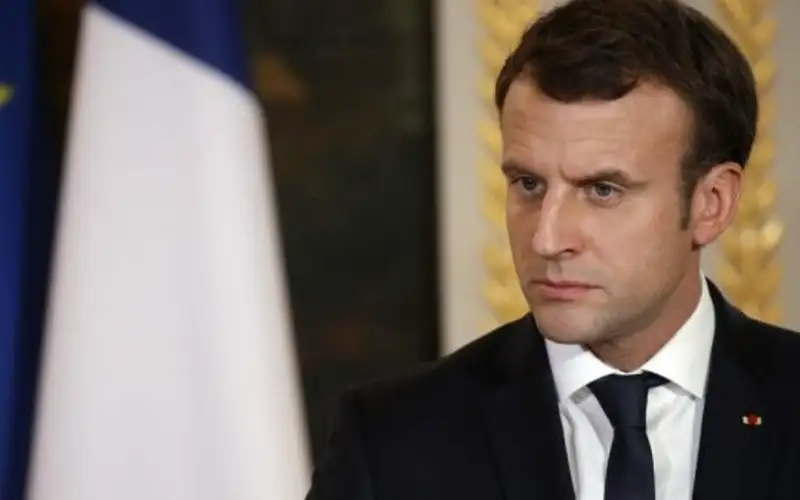 مئات المفكرين يدعون فرنسا للاعتراف بالدولة