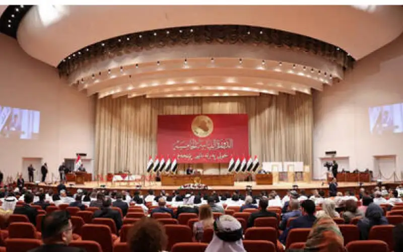 العراق .. اشتباك بالأيدي بين عدد