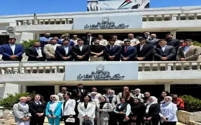 وفد طلابي من نادي سيادة القانون