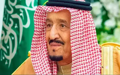 الملك سلمان مصاب بالتهاب رئوي
