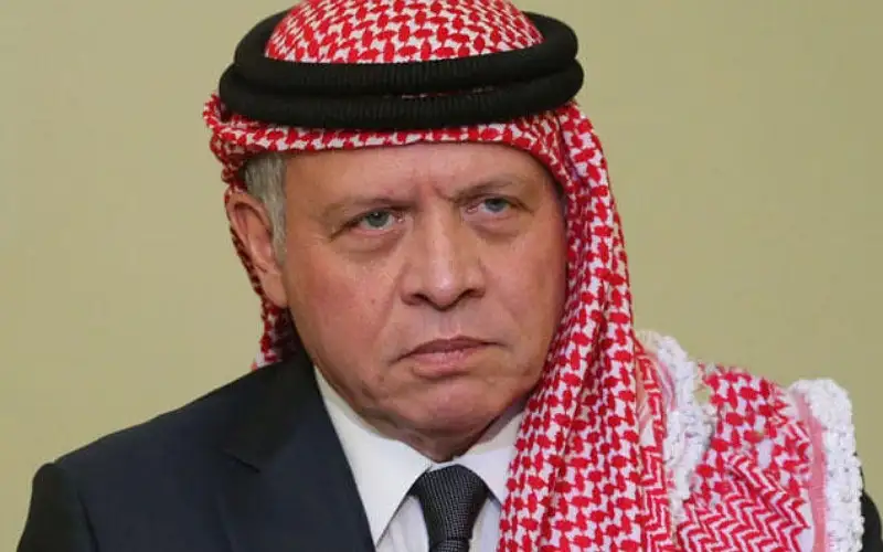 الملك: نتضامن مع إيران بهذا الظرف