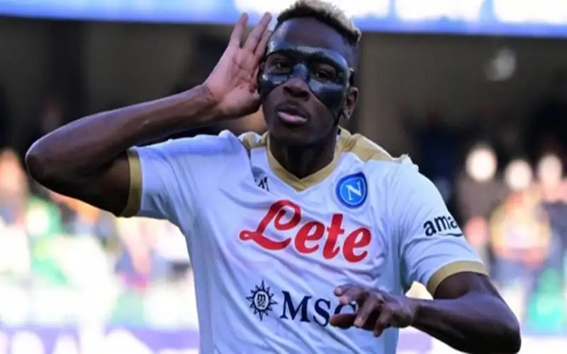 تقارير: مانشستر يونايتد يدخل الصراع لضم