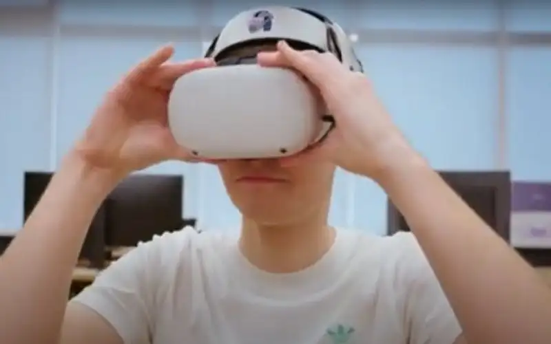 العلماء الروس يطورون تقنيات واقع افتراضي