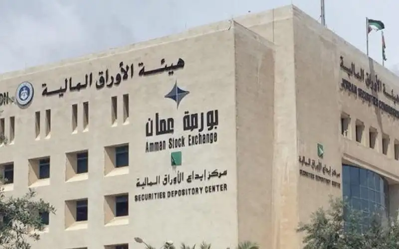 سوء ادارة وتضليل وعدم افصاح تحوم