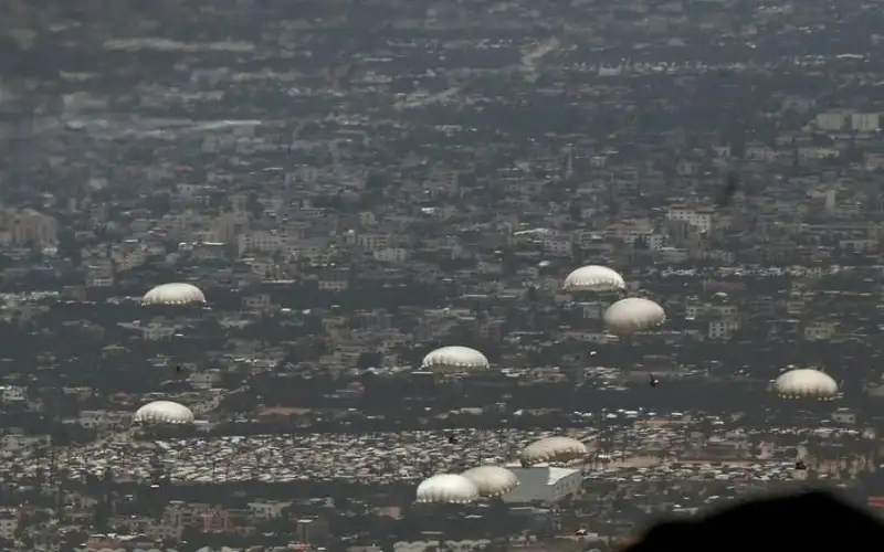 الجيش ينفذ 3 إنزالات جوية لمساعدات