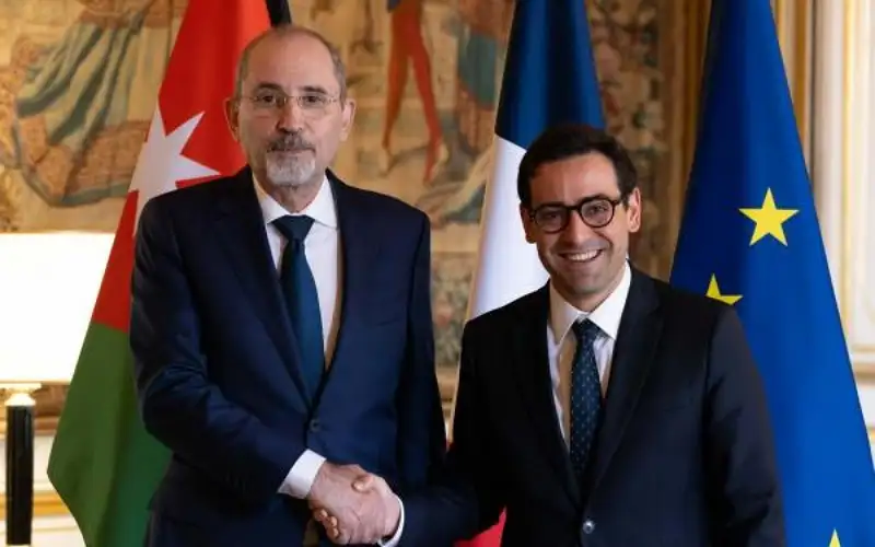 الصفدي من باريس .. الوضع الإنساني