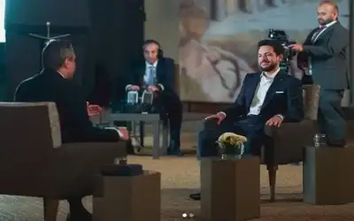 ولي العهد ينشر صورا من مقابلة